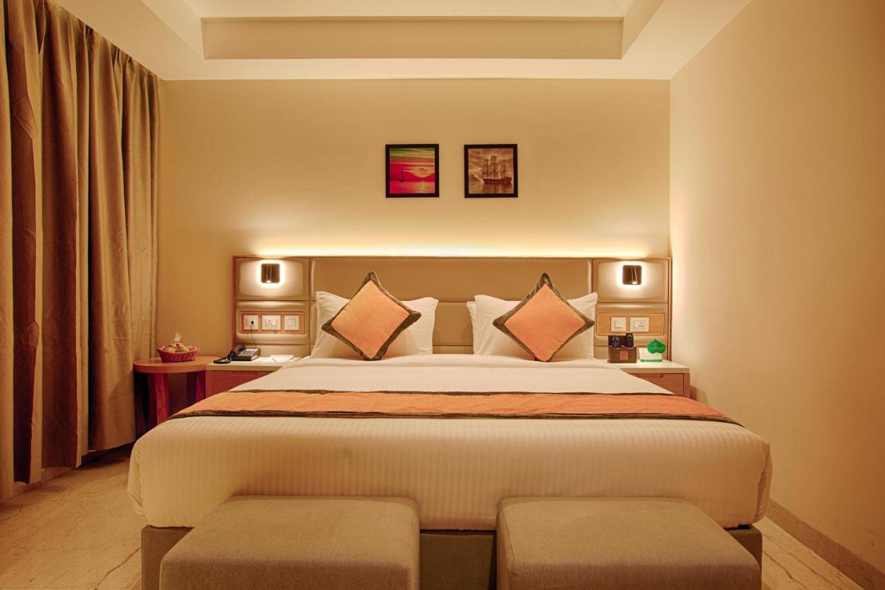 Sunhill Portico Hotel Siliguri Buitenkant foto