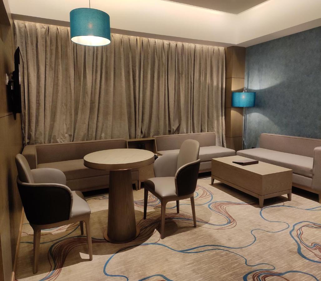 Sunhill Portico Hotel Siliguri Buitenkant foto